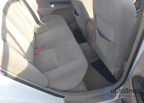 2005 Toyota Camry Le z USA, uszkodzony, nr VIN 4T1BE32K65U425597